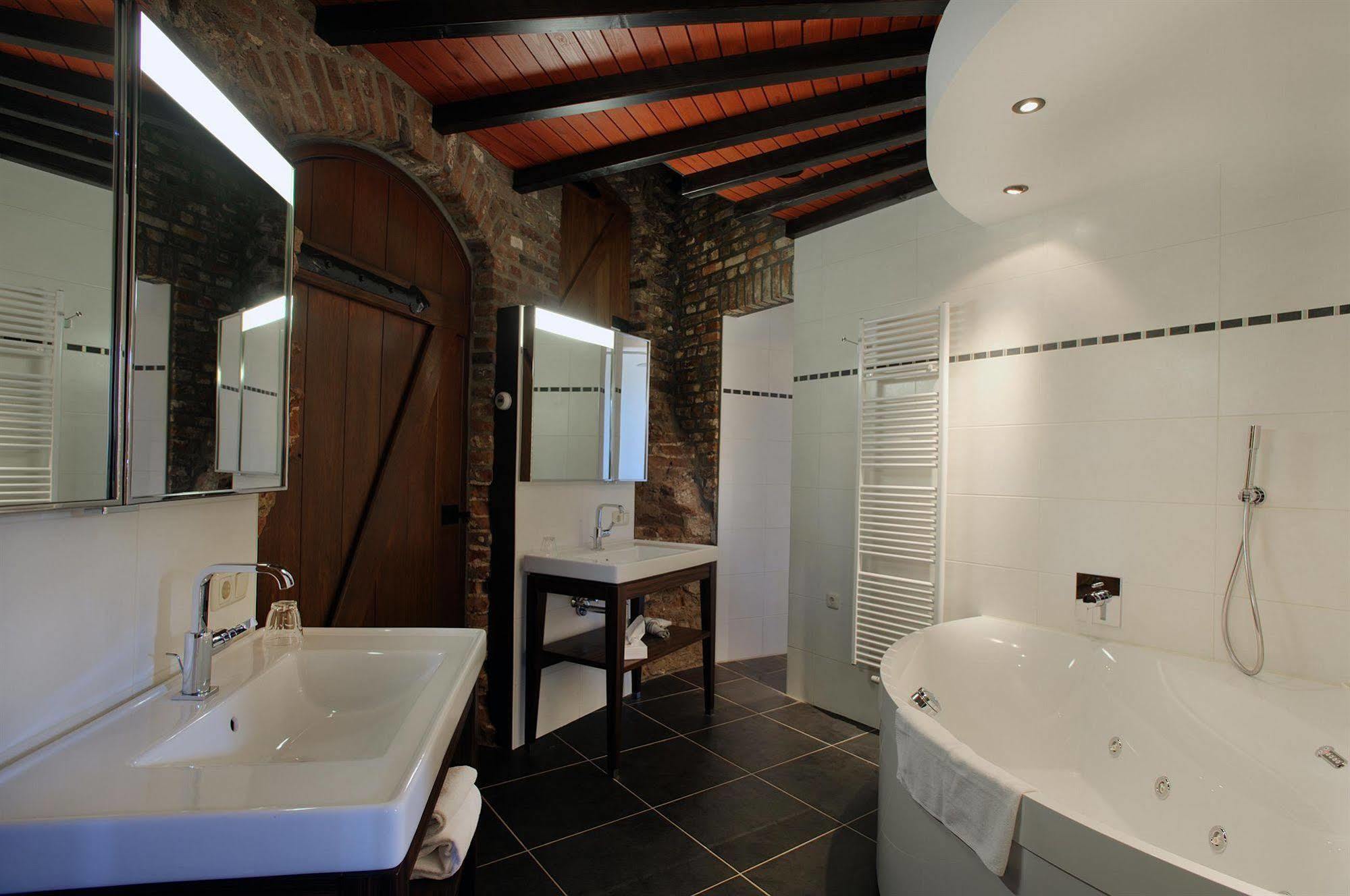 Romantik Hotel Kasteel Daelenbroeck Herkenbosch Екстер'єр фото